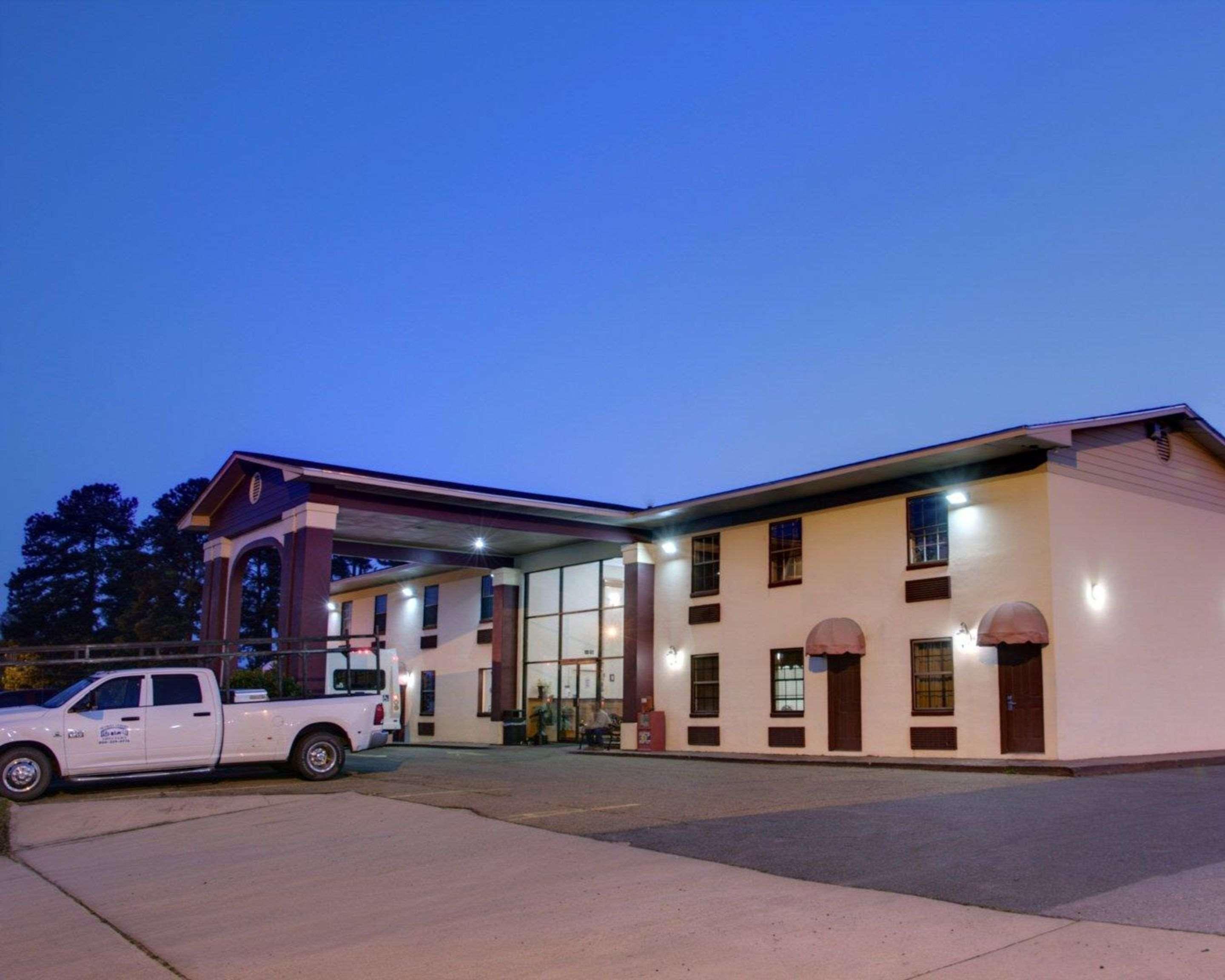 Rodeway Inn Conference Center El Dorado Exterior photo